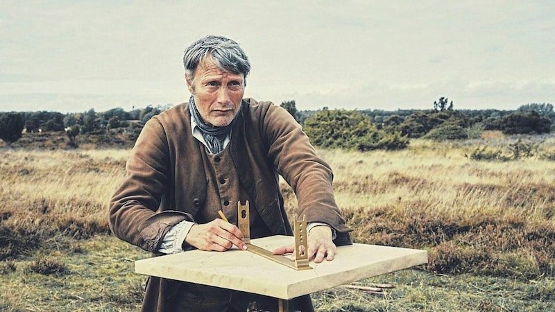 Will durch Leistung und Beharrlichkeit gesellschaftlichen Aufstieg erlangen: Ludwig Kahlen (Mads Mikkelsen). (Bild: Filmladen)