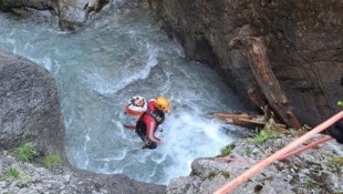 Beim Canyoning gilt es, natürliche Hindernisse zu überwinden (Archivbild).