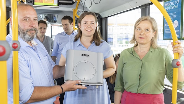 Mark Perz (Holding Graz), project manager Elisabeth Burghard and Deputy Mayor Judith Schwentner (Greens) (Bild: Foto Fischer)