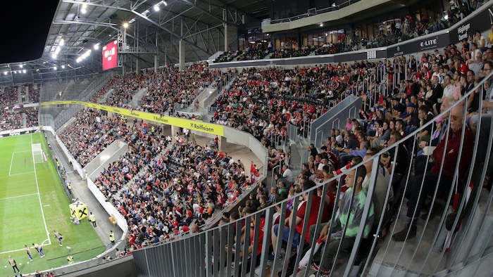 Die Raiffeisen Arena in Linz ist beim ÖFB-Duell gegen Norwegen ausverkauft.