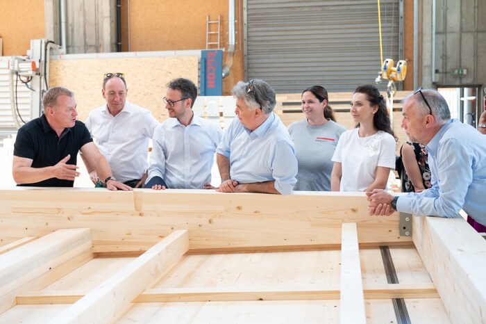 Spannende Einblicke gab es bei Dobler Holzbau. 