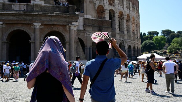 Hot trip to the Colosseum in Rome (Bild: APA/AFP/Tiziana Fabi)