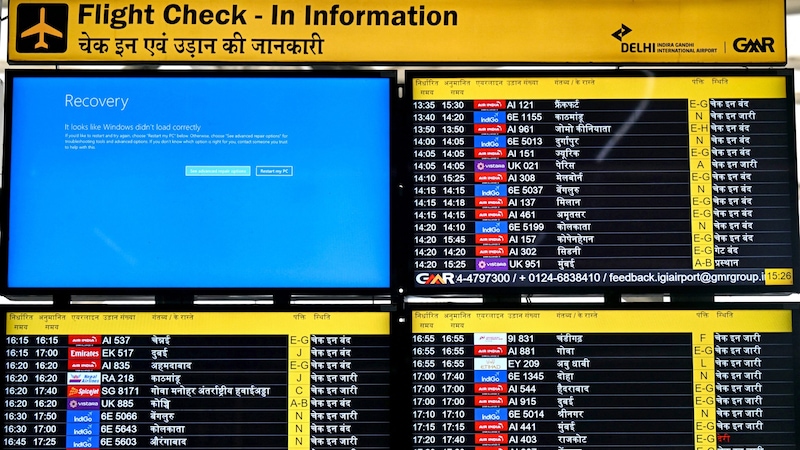 An update from the cybersecurity company "Crowdstrike" went wrong and nothing worked at numerous airports around the world. (Bild: AFP)