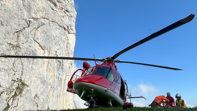 The Swiss air rescue service "REGA" had to help at the border with Austria. (Bild: REGA)