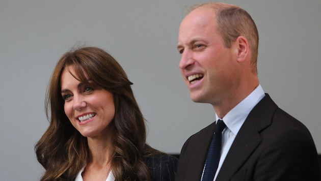 William and Kate are looking for reinforcements for their team. (Bild: APA/Geoff Caddick / POOL / AFP)