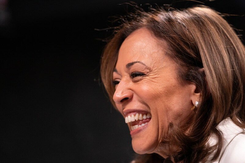 Kamala Harris (Bild: AFP/APA/Getty Images via AFP/GETTY IMAGES/Nathan Howard)