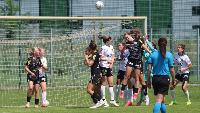 Rieke Tietz machte gegen die YB-Ladies einne starke Partie, war eine der Altacher Aktivposten.