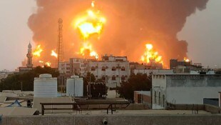 Bei dem jüngsten israelischen Luftangriff auf den Jemen dürfte der Houthi-Ministerpräsident ums ...