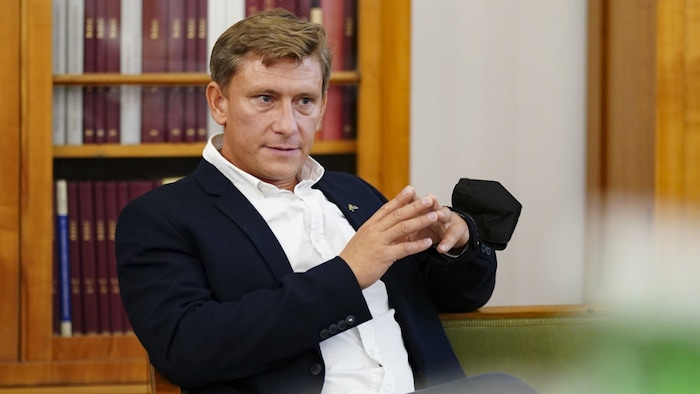 Ulrich Elling warnt davor, dass Corona in Kürze wieder schlimmer durchgreifen wird.