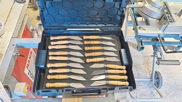 Jedes Mitglied bekommt sein eigenes, personalisiertes Messer.