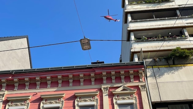 The helicopter landed ten times on the roof of Lentia City in Urfahr on Sunday morning (Bild: zVg)