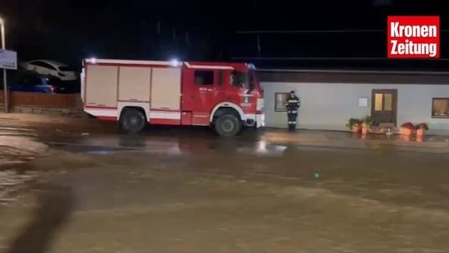 The entire village is flooded in the municipality of Krems. (Bild: zvg)