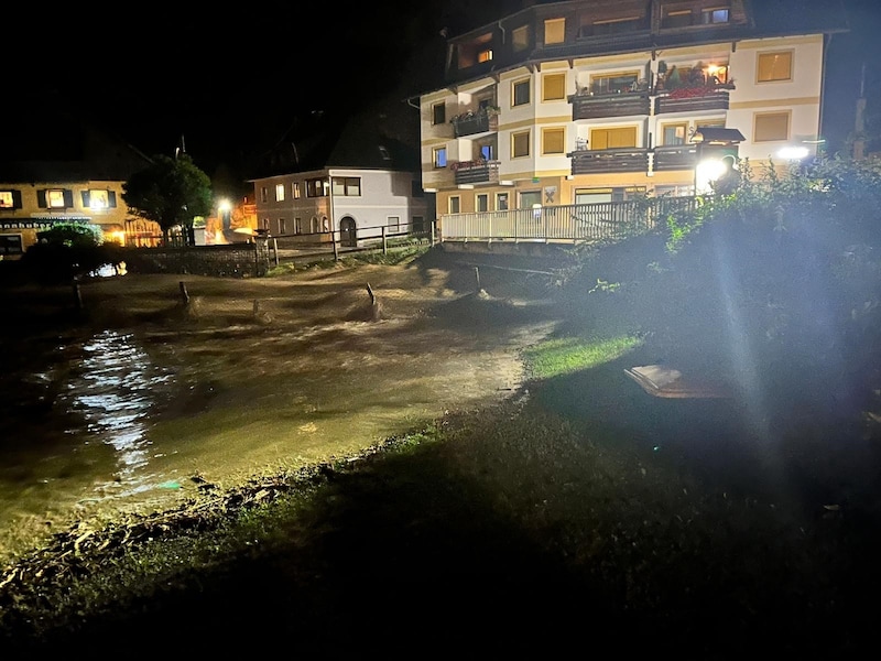 Große Flächen standen unter Wasser. (Bild: AFK Heiss)