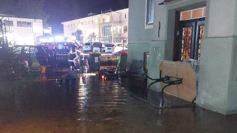 Cellars were flooded in Pongau (Bild: Feuerwehr Bischofshofen)