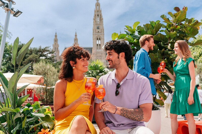 Vacation feeling on Vienna's Rathausplatz (Bild: Campari Austria)