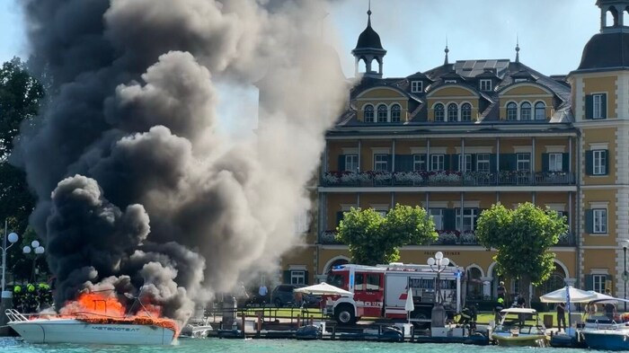 The boat in Velden was ablaze.