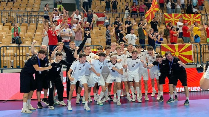 There was already great joy after winning the group.