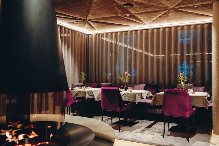 For true connoisseurs: the "Löffelspitze" gourmet restaurant