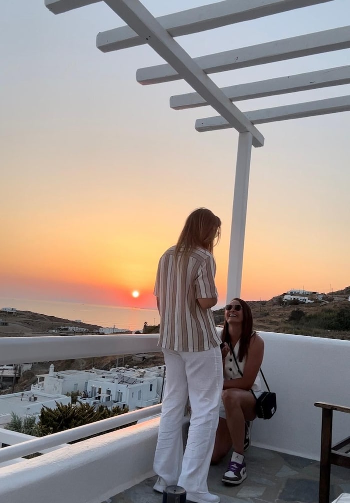 Alisa Buchinger verlobte sich im Urlaub mit Partnerin Stefanie Marusa.