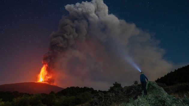 The volcano Etna has recently been spewing ash and lava more frequently. (Bild: AFP/Giuseppe Distefano)