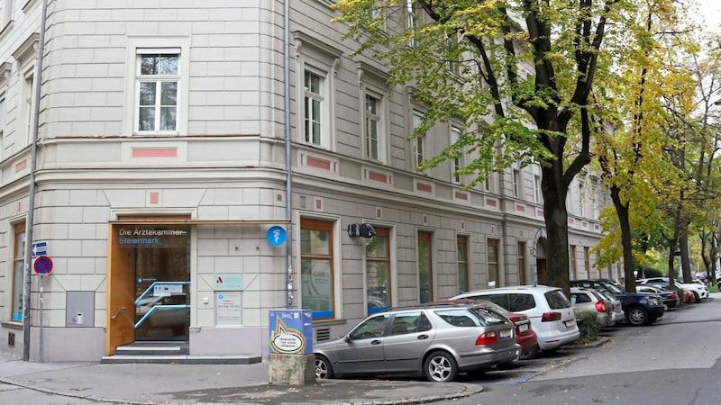 The headquarters of the Styrian Medical Association in Graz (Bild: Jauschowetz Christian/Christian Jauschowetz)