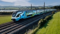 Ein Doppelstockzug der Westbahn