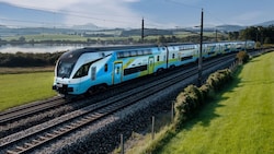 Ein Doppelstockzug der Westbahn