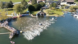 Der Triathlon startet heuer wieder am Strandbad von Obertrum.