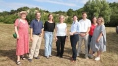 Elisabeth Mendoza, Wolfgang Spitzmüller, Anja Haider-Wallner, Ministerin Leonore Gewessler, Marlene Hrabanek-Bunyai, Philip Juranich, Daniela Krammer, Hanna Walk. (Bild: Judt Reinhard)