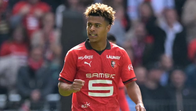 Desire Doue is currently at the center of a bidding war between Bayern and PSG. (Bild: AFP/APA/Lou BENOIST)