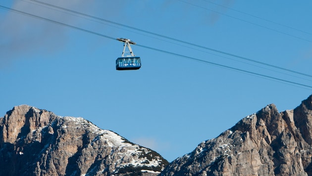 Serious incident on the cable car up the Tofana near Cortina. (Bild: EXPA / picturedesk.com)