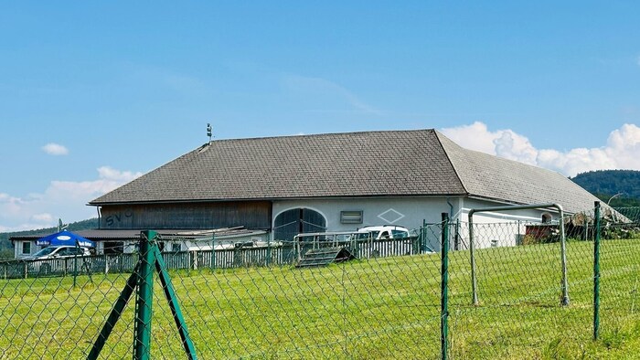 The animal drama occurred on this farm in Aurach am Hongar.