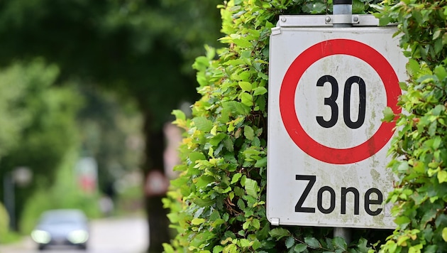 Despite the amendment, an expert still has to approve local authorities' applications for 30 km/h zones. (Bild: Wolfgang Spitzbart)