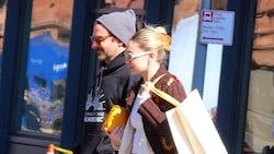 Bradley Cooper und Gigi Hadid genießen ihre Beziehung. (Bild: www.viennareport.at)