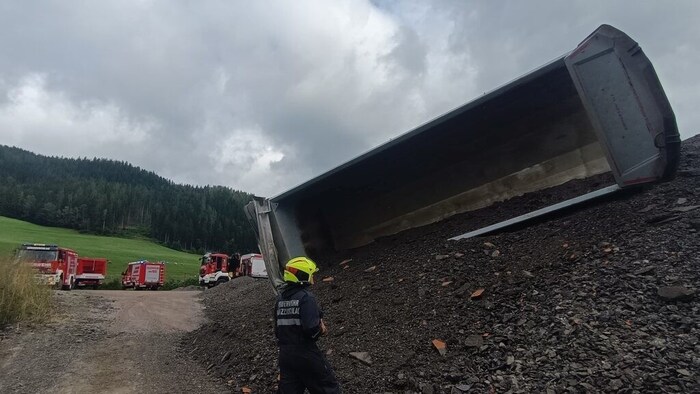 The fire department arrived with 16 firefighters.