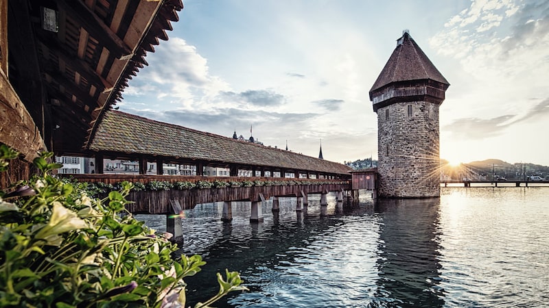 Chapel Bridge in Lucerne (Bild: Switzerland Tourism)