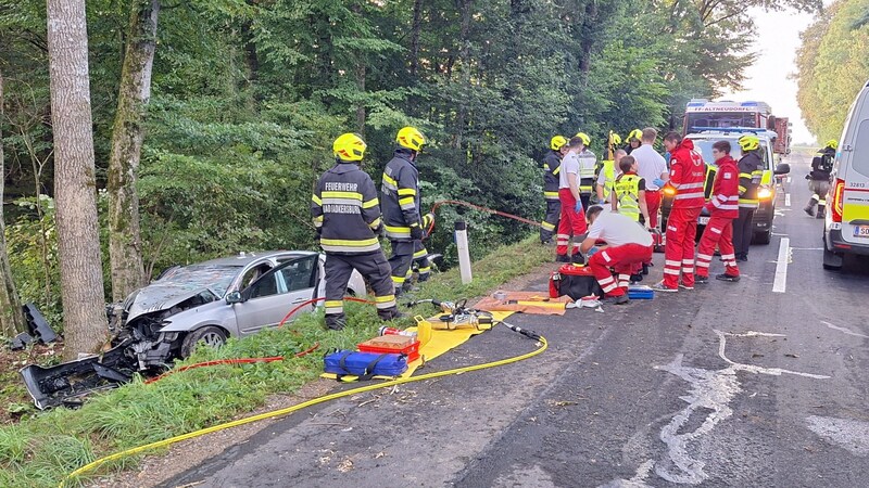 The car veered off the road to the right. (Bild: Erwin Irzl/BFVRA)