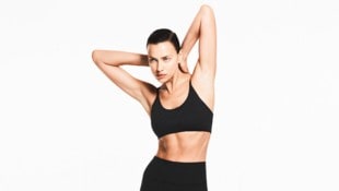 Irina Shayk in der Activewear-Kampagne von H&M (Bild: H&M)