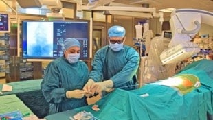 Mitte Juli wurde erstmals in Österreich der mehrere tausend Euro teure Herzschrittmacher in der Klinik Floridsdorf einem Patienten eingesetzt. (Bild: Wiener Gesundheitsverbund)
