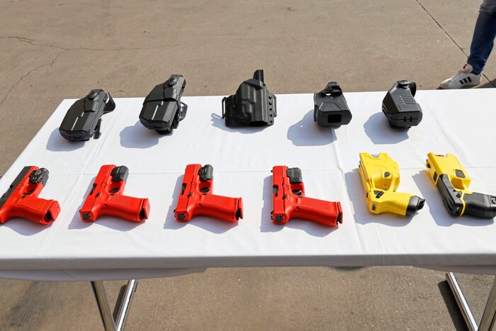 Taser, light modules: The police will soon have more modern equipment.