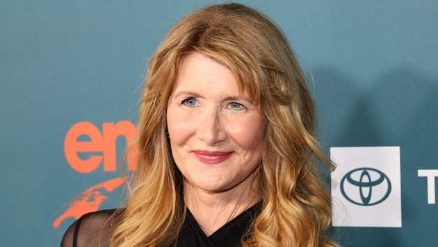 Laura Dern can only laugh about her former professor today. (Bild: APA/Getty Images via AFP/GETTY IMAGES/Kayla Oaddams)