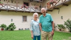 Das Ehepaar Karl und Ingrid Vetter von der Lilie fand eine Ruine vor und bewahrte die Burg ...