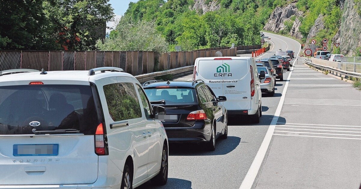 Viele Staus Erwartet - Auf Den Straßen In Tirol Wird Es Ziemlich Eng ...