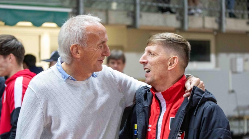 Klaus Roitinger with Gurten's successful coach Peter Madritsch. (Bild: Scharinger Daniel)