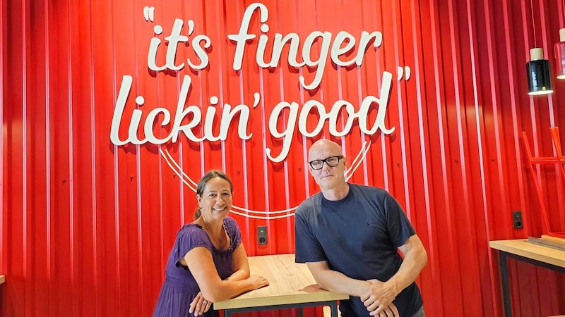 The KFC motto is: "It's finger lickin' good". (Bild: Tragner Christian/Christian Tragner)