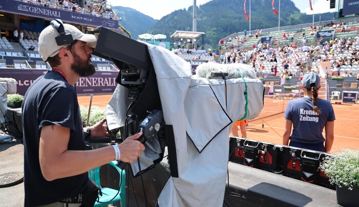 Sieben Stunden am Stück überträgt der Sender die Tennisspiele aus Kitzbühel, knapp 50 ...