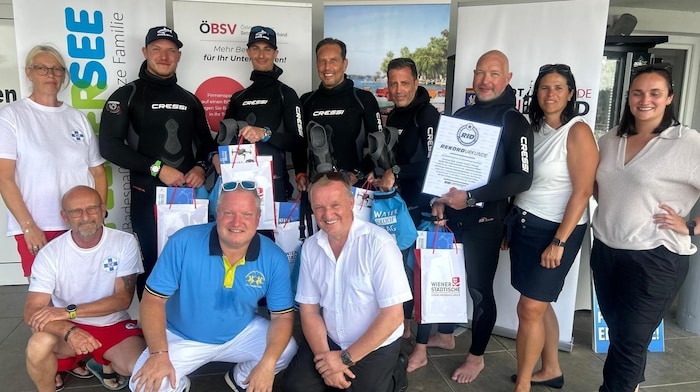 It's done! The team with the record certificate.
