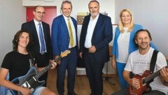 Zufrieden mit der Entwicklung der JHP: LH Doskozil, LR Winkler, Geschäftsführer Steindl und ...