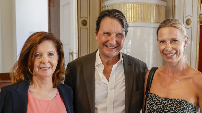 ORF Salzburg-Chefin Waltraud Langer (li.), ORF-Kulturchef Martin Traxl und Gattin Gloria