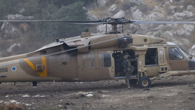 Israeli security forces in action (Bild: AFP/Jalaa Marey)